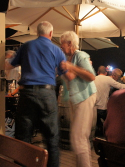 Bild "Chronik:2013-09-07_941_Alte_Faehre_-_Sternguckerfahrt_-_Stockers_tanzen_a_250b.jpg"