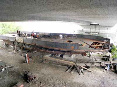 Bild "Chronik:bootsarbeiten.jpg"