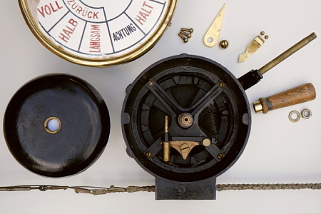 Bild "Die Fähre:HFKN-Maschinentelegraf-003-alt-unten_tn.jpg"